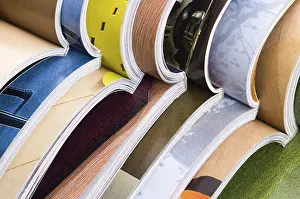 Ecofriendly Waste Management Imprime: Stack of open magazines