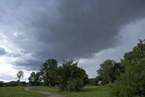 Stormy Atmosphere Germany Imprime: Storm front approaching, Hitzacker