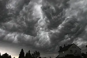 Dark Clouds Imprime: Storm clouds