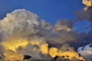 Southern German Landscape Imprime: Storm clouds, towering vertical clouds