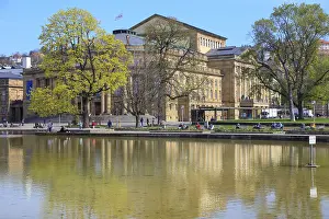 Ópera Imprime: Ópera Estatal de Stuttgart, Reflexión en el Eckensee.