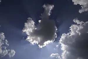 Cloudy Atmosphere Imprime: Sun behind white clouds