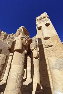 Hatshepsut Temple Imprime: Part of the temple complex, column with head