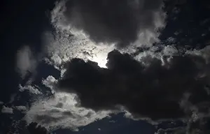Southern Germany Storm Clouds Imprime: Thundercloud pushes in front of the sun