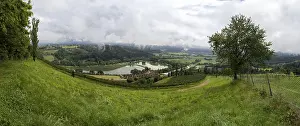 Cloudy Weather Forecast Europe Imprime: Thunderclouds over vineyard, Silberberg