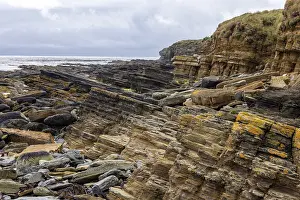 Sedimentary Rock Layers Imprime: Tilted Devonian sandstone layers