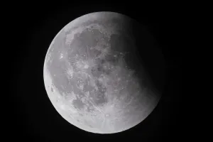 Total Lunar Eclipse Germany Imprime: After a total lunar eclipse