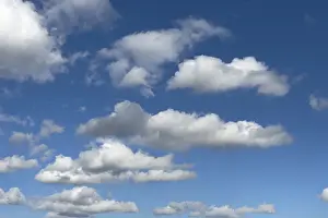 White Cloudy Sky Imprime: In the upper half of the image