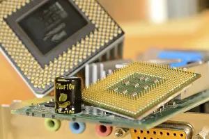 Electronic Circuitry Imprime: Various computer hardware - processor and plug-in cards