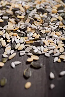 Various Nuts Imprime: Various nuts and kernels