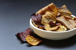 Vegetable Chips Imprime: Vegetable chips in shell, consisting of carrots