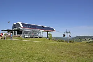 Mountainous Scenery Europe Imprime: View of Ettelsberg mountain station
