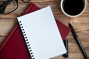 Empty Space For Text Imprime: Top view of notepad with customizable space for text or message