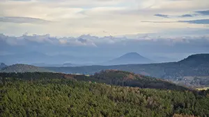 Eastern Germany Scenic Views Imprime: View from the Pfaffenstein. Forests