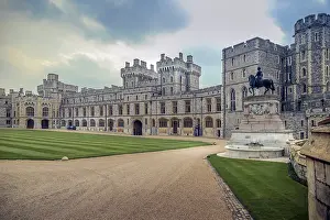 Deserted Castle Imprime: Windsor castle with dramatic light