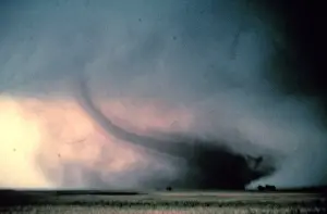 Cumulonimbus Clouds Imprime: Tornado